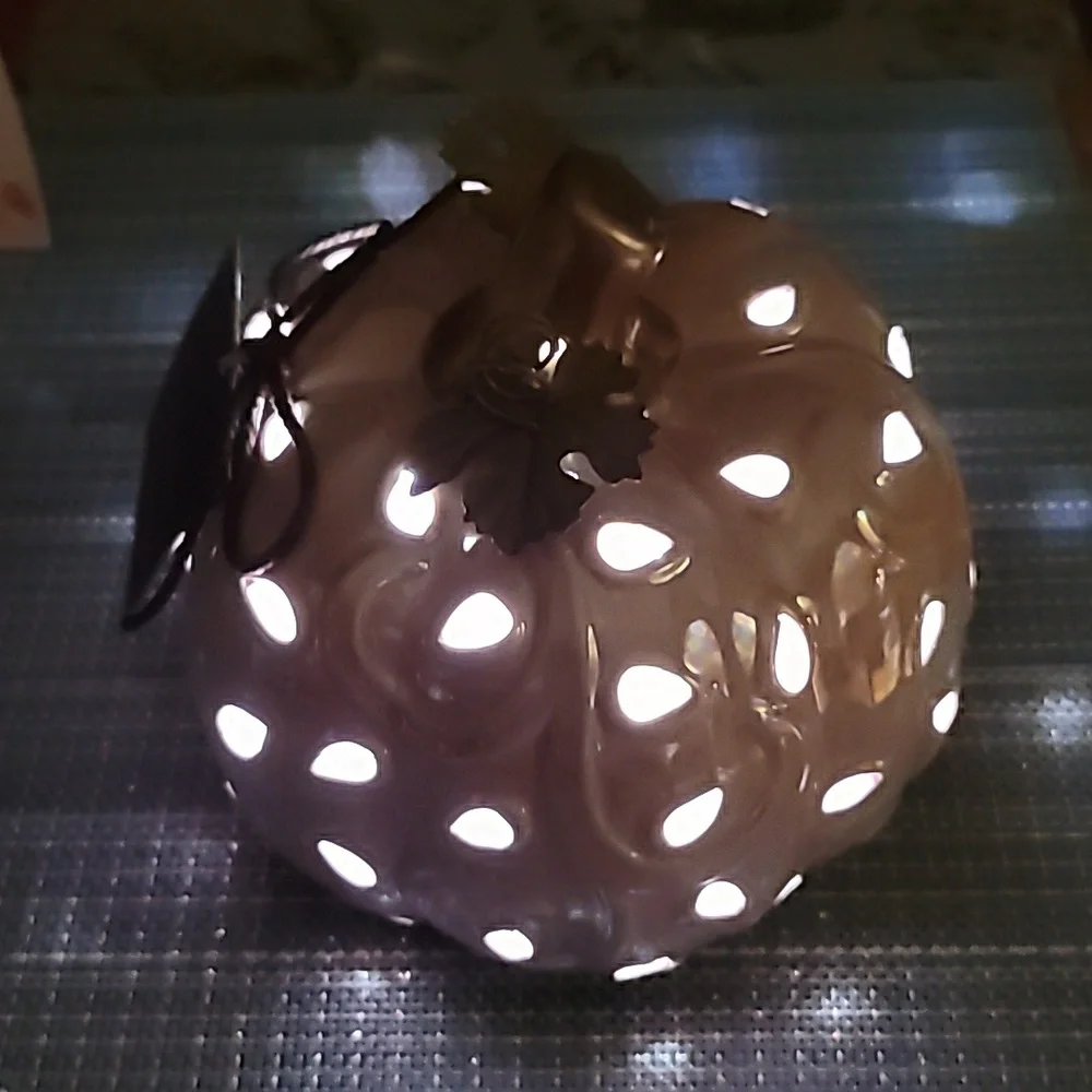 Artisan Pumpkin, Pink Iridescent light up, NWT - Picture 4 of 6